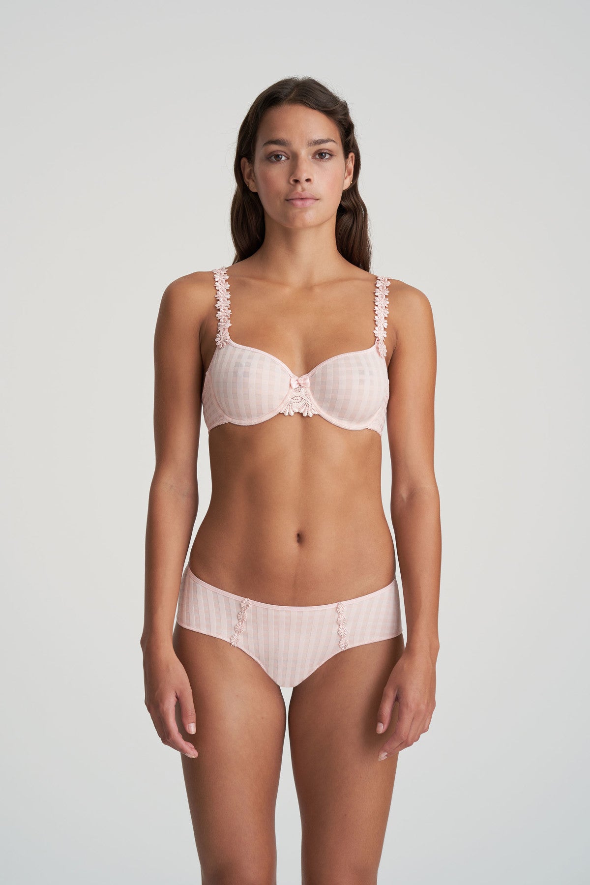 Avero Unlined Multiway Bra Pearly Pink - Shop Now