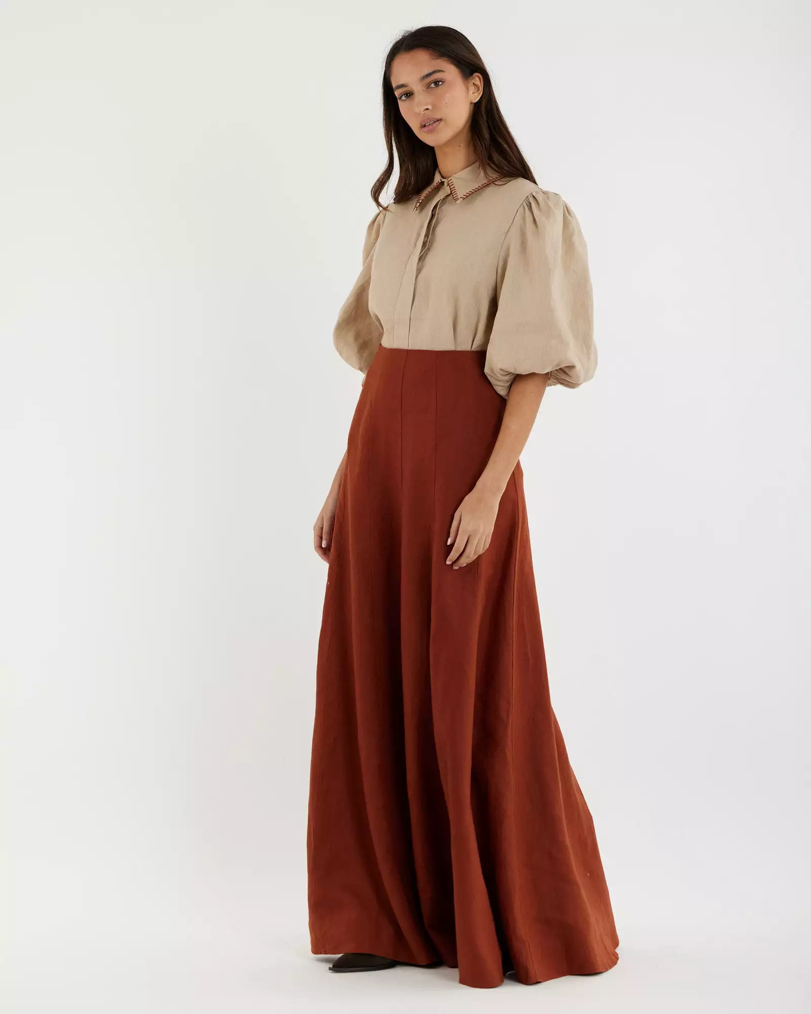 Beatrice Linen Maxi Skirt - Terracotta: Stylish and comfortable women's maxi skirt in terracotta color. Perfect for a trendy and