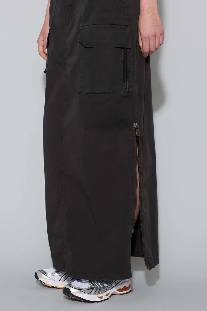 black arrow maxi skirt