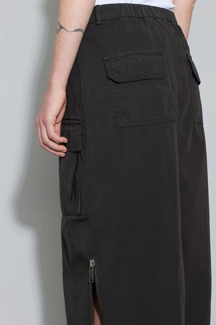 black arrow maxi skirt