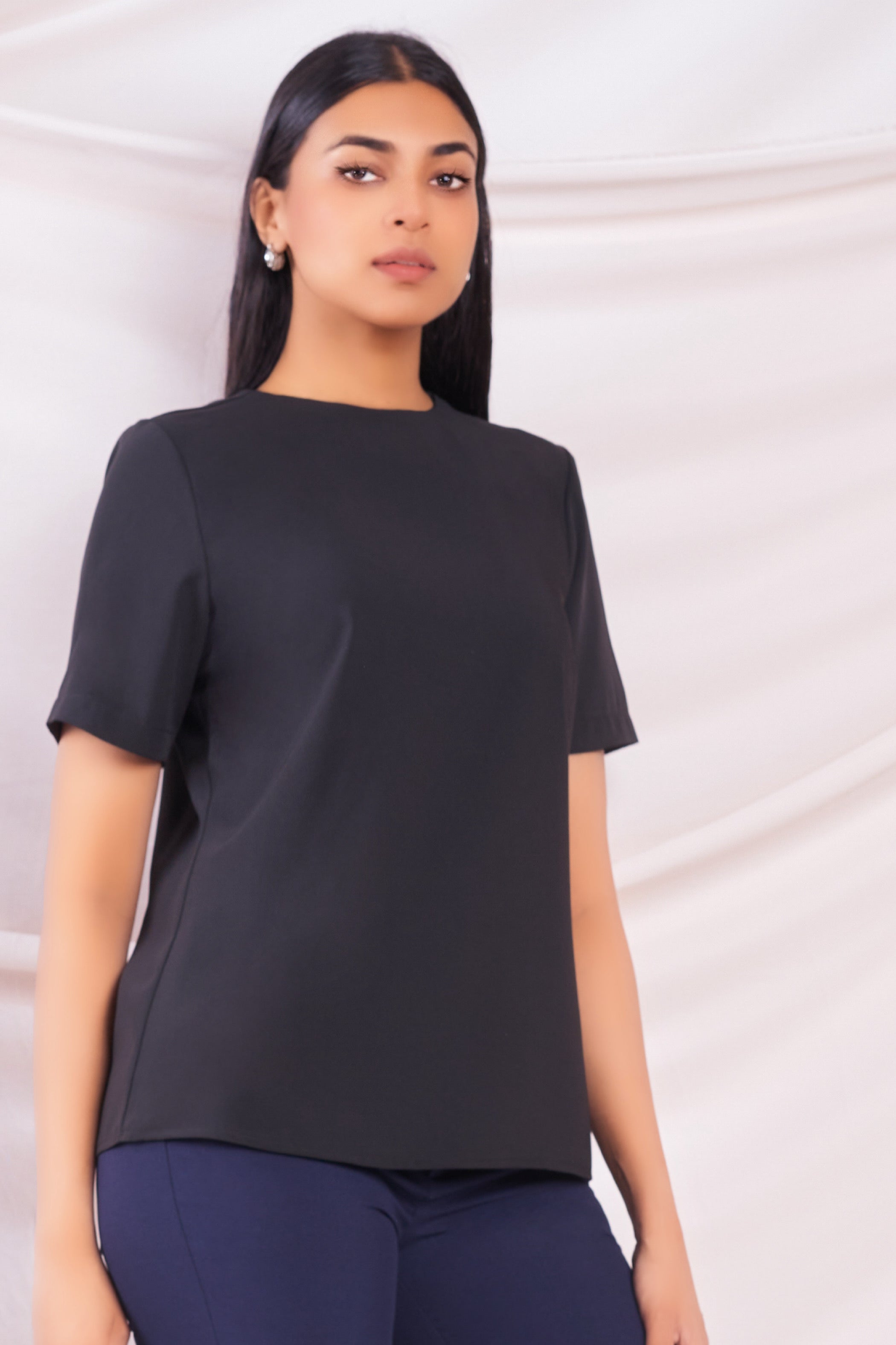 Black Loose-Fitting Shirt