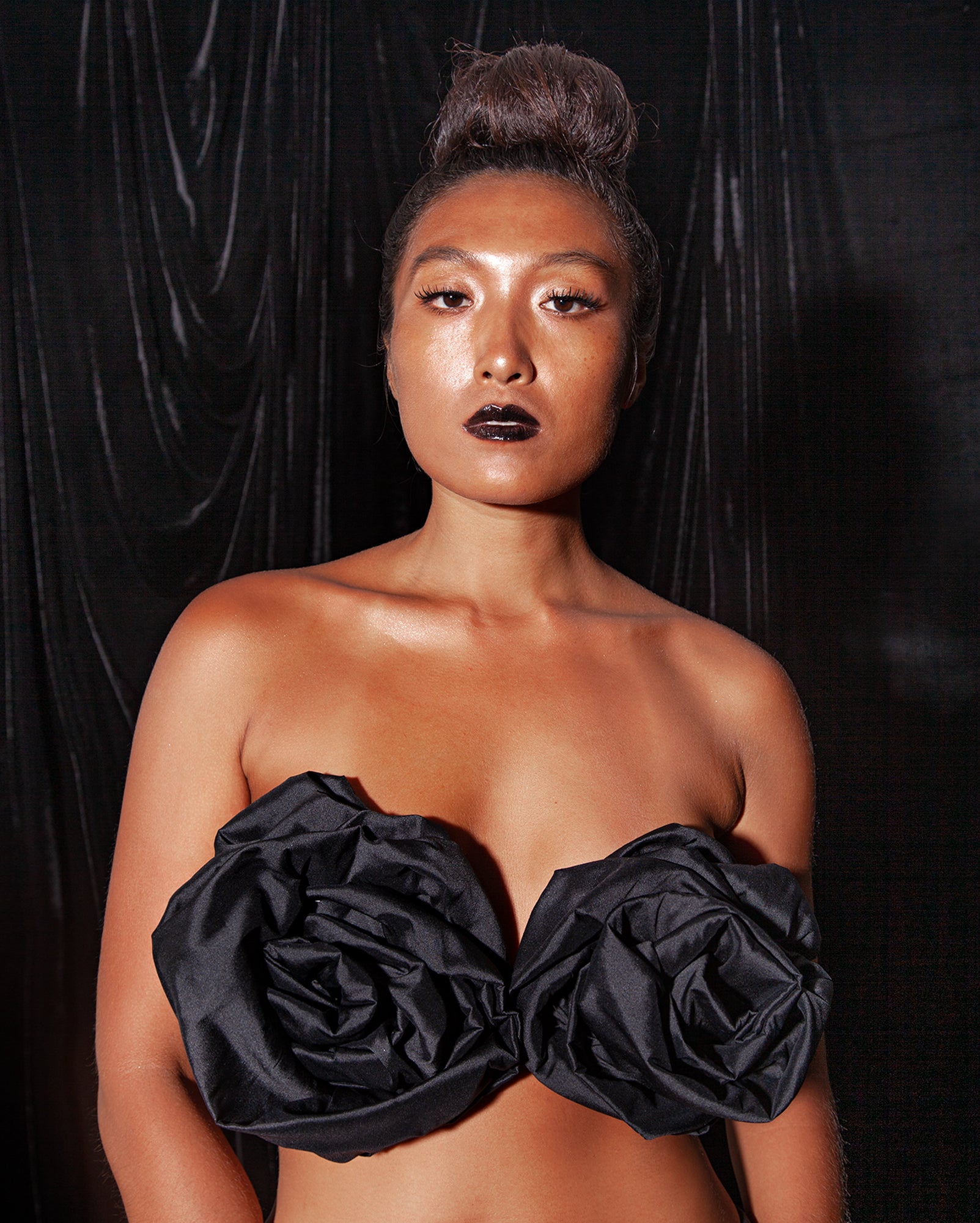 Black Rose Bandeau - High-Quality and Stylish