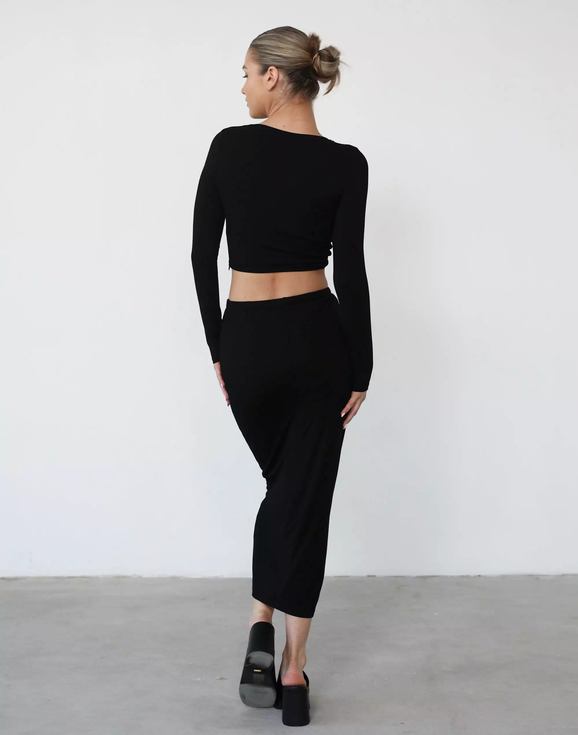 Clerisse Black Midi Skirt