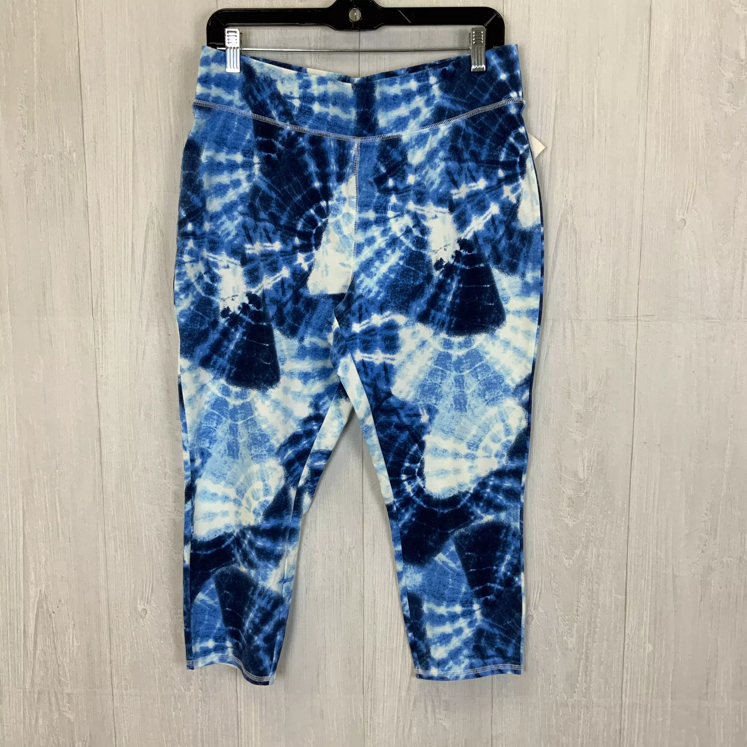 Denim And Company Athletic Capris - Size Medium