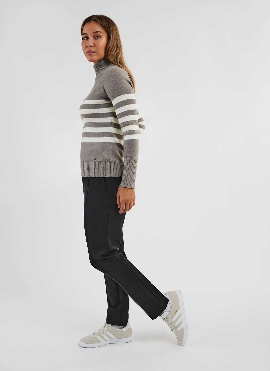 Fig Lugano Fitted Sweater - Slim Fit Sweater for Women