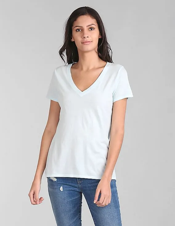 GAP Vintage Wash Blue Short Sleeve V-Neck T-Shirt Women