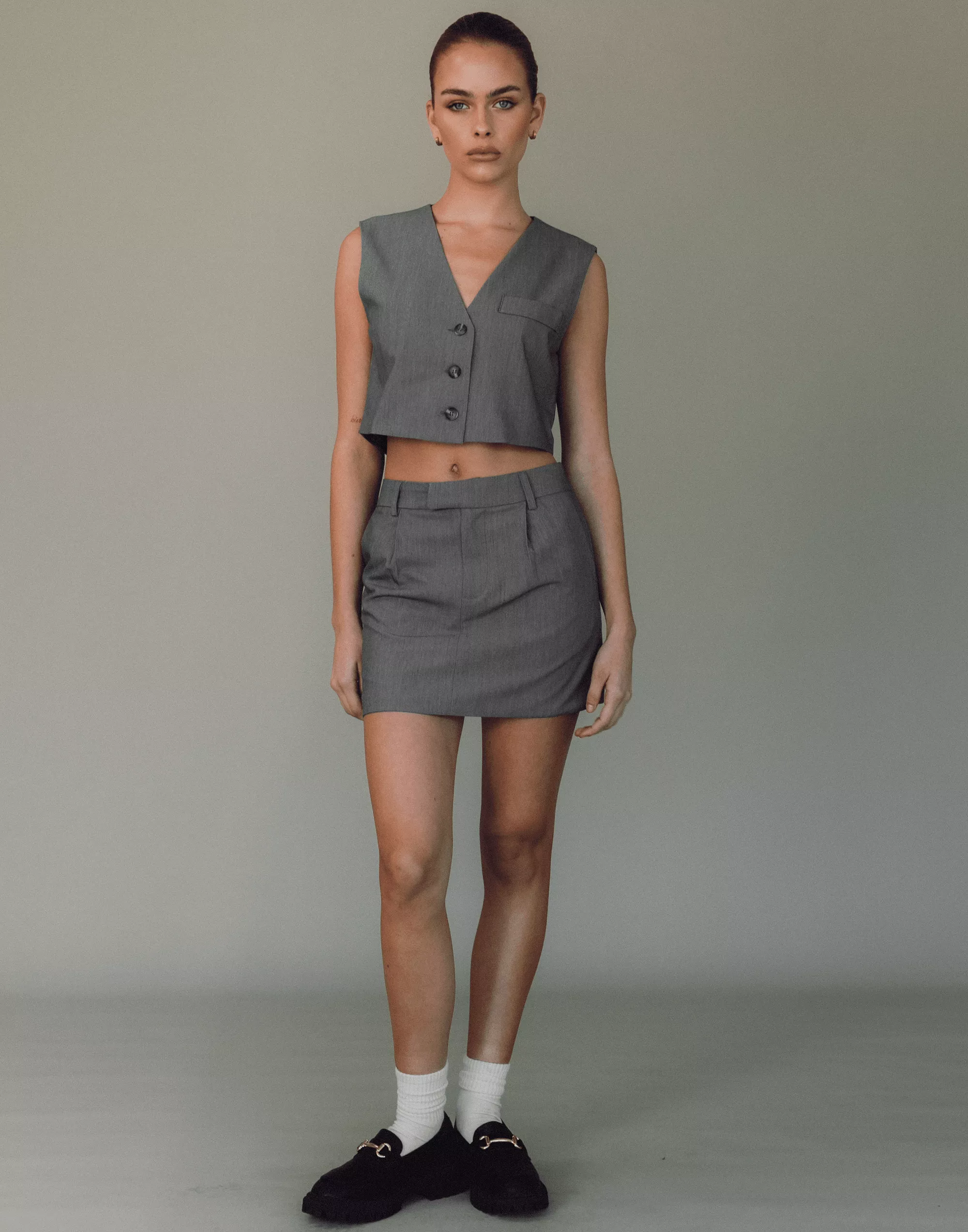 Grey Mini Skirt: Sidewalk's Stylish & Trendy Option