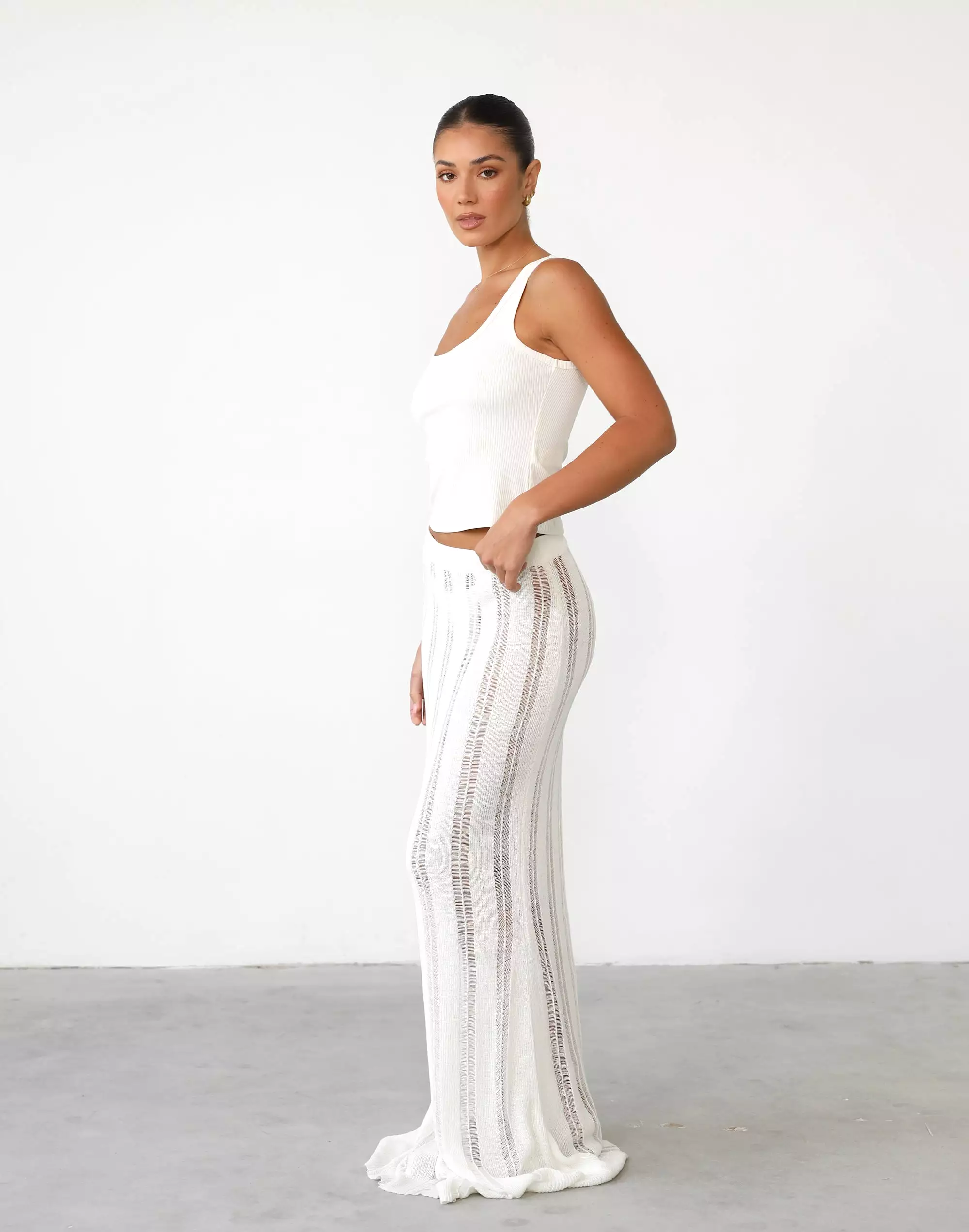 Jafna Maxi Skirt (White) - Shop now for a fabulous white maxi skirt!