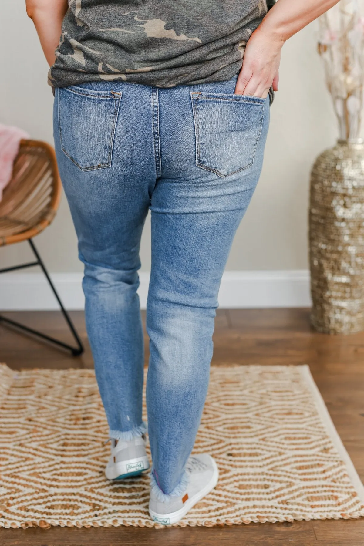 Chic Mid-Rise Jeans- Genevieve Wash