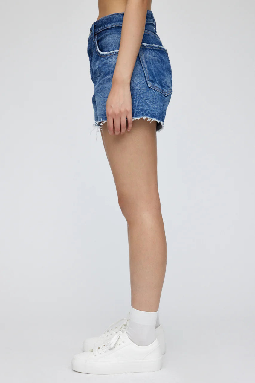 Moussy BURT SHORTS - Women's Fashion Shorts | Trendy Summer Shorts | Stylish Bottoms for Women