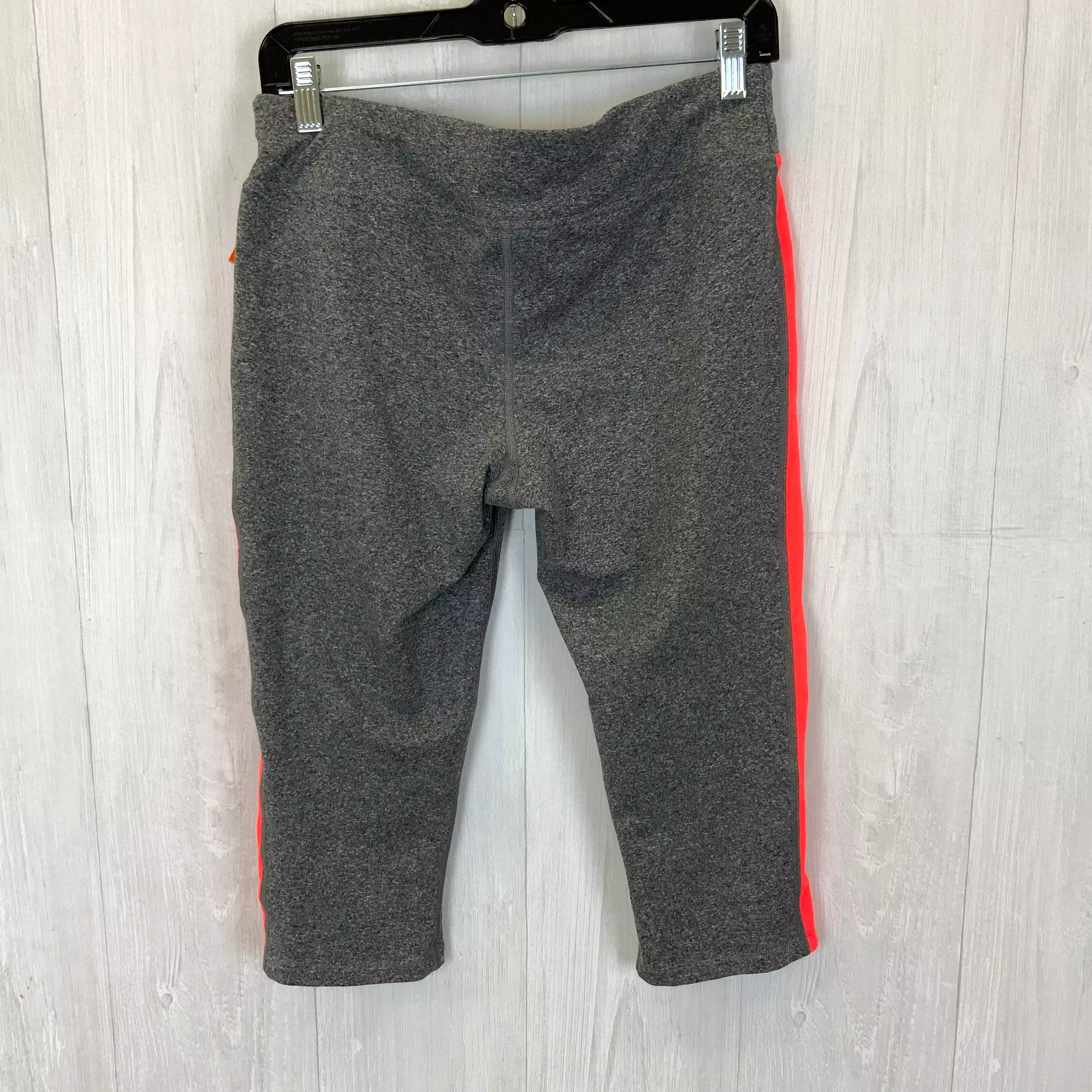 North Face athletic capris size L