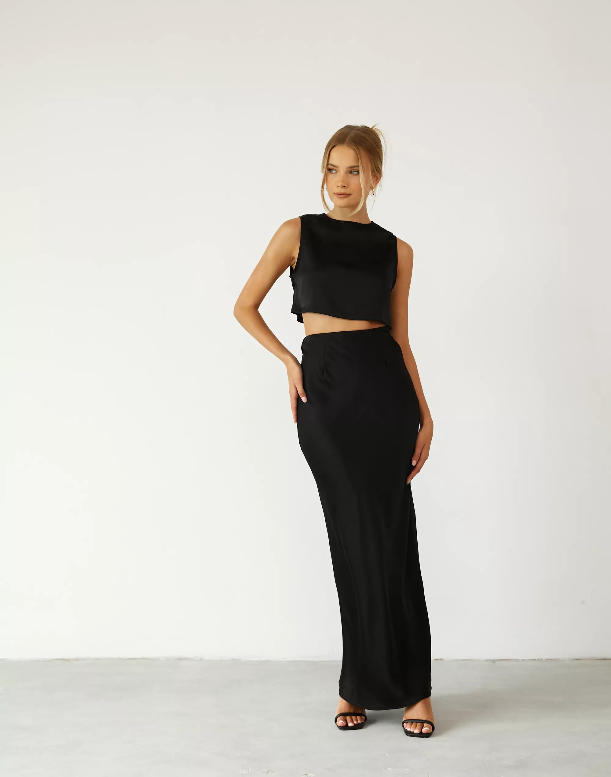 sincerity black maxi skirt