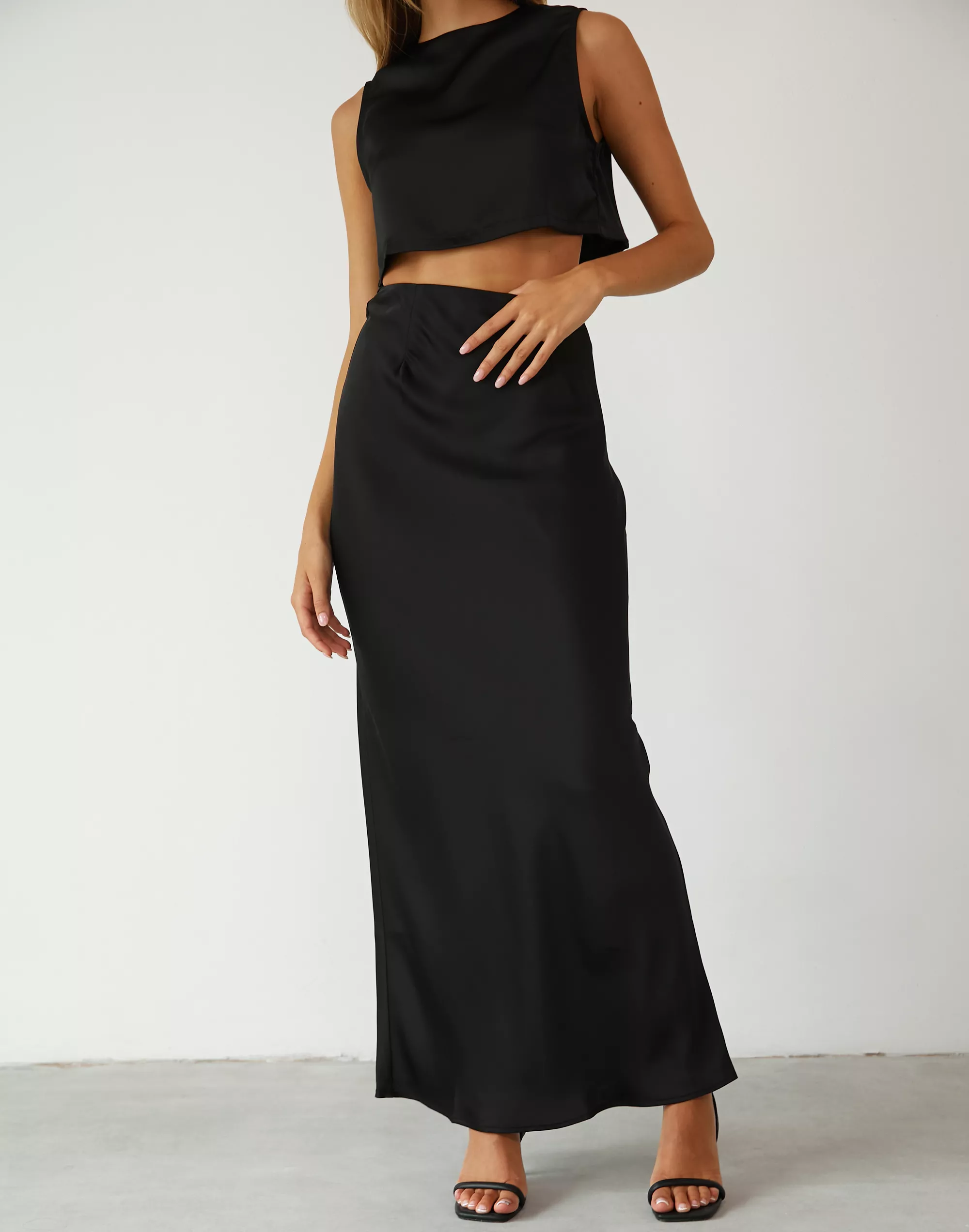 sincerity black maxi skirt