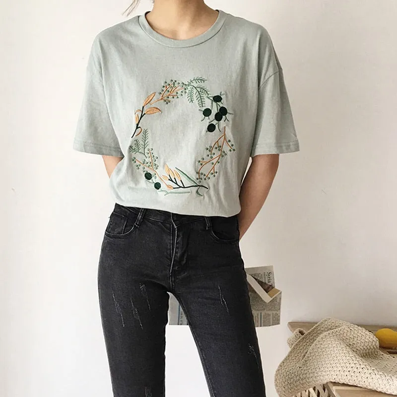 Cute Avocado Embroidery Short Sleeve T-shirt for Women - Summer Style