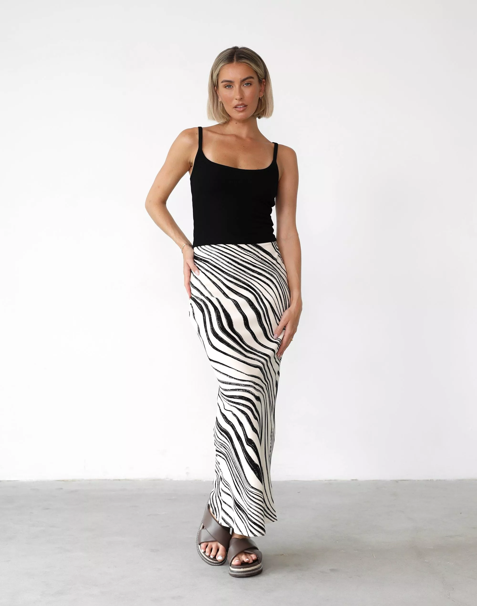 Sye Maxi Skirt, White/Black Print