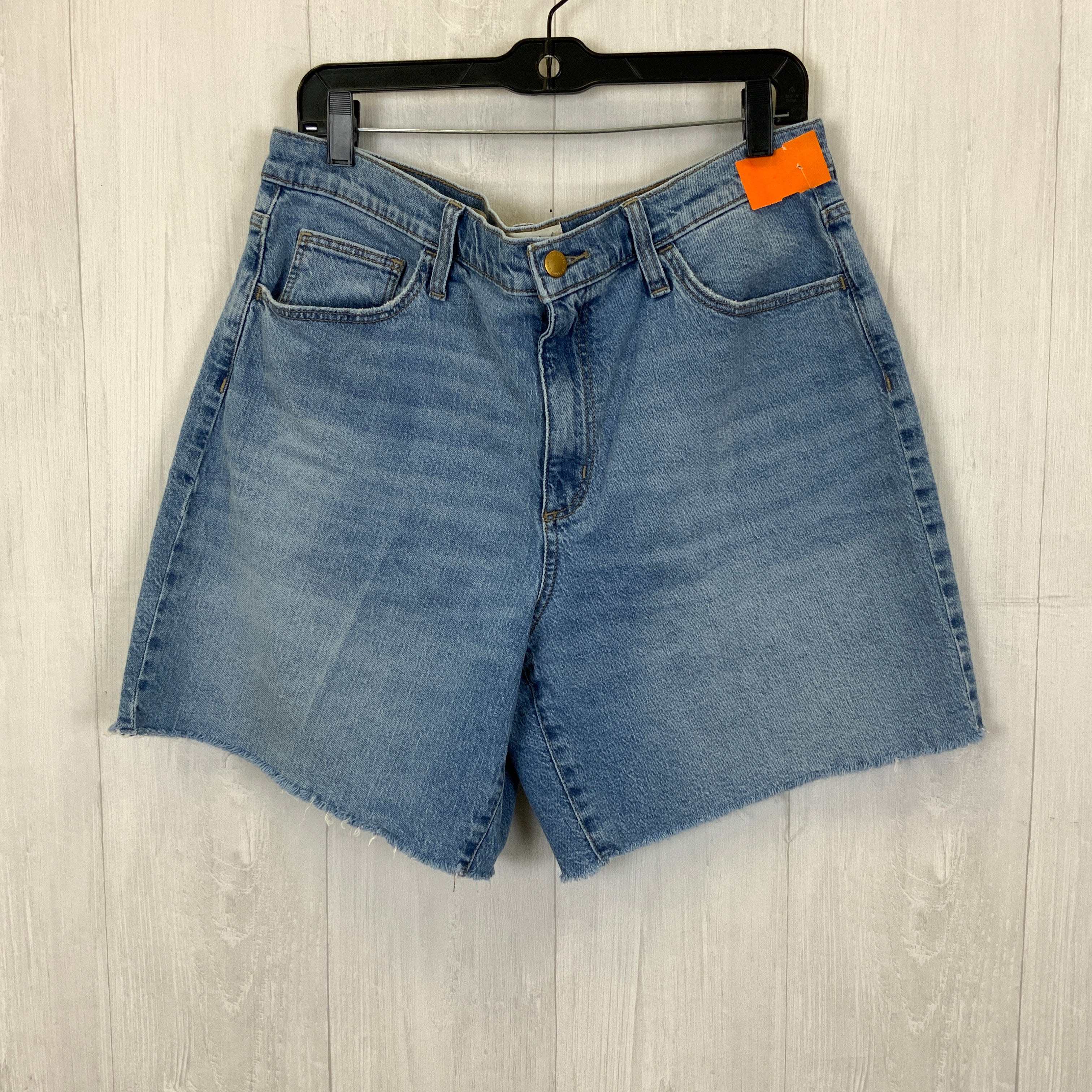 Universal Thread Size 14 Shorts