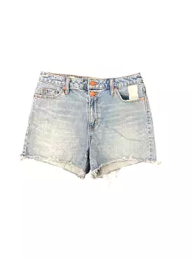 Universal Thread Size 6 Shorts