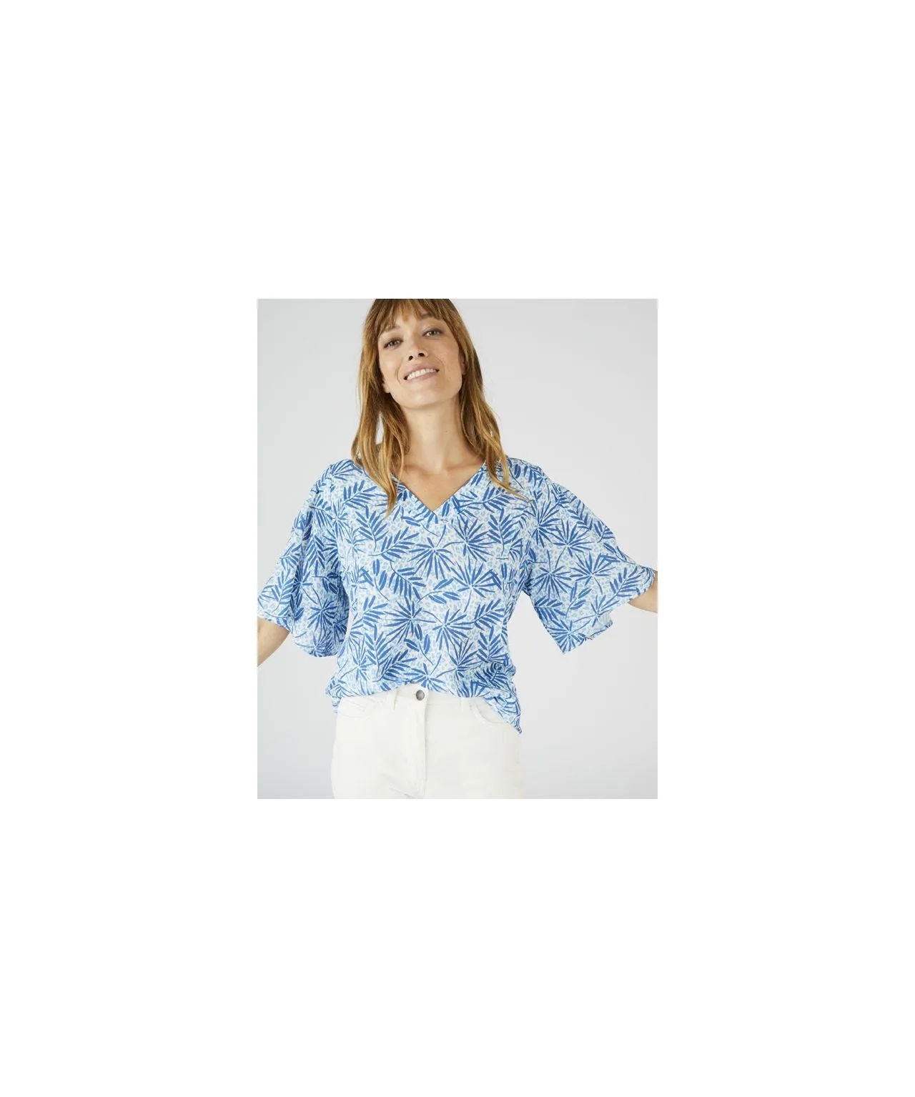 V-Neck Fluted Sleeved Crinkle Blouse