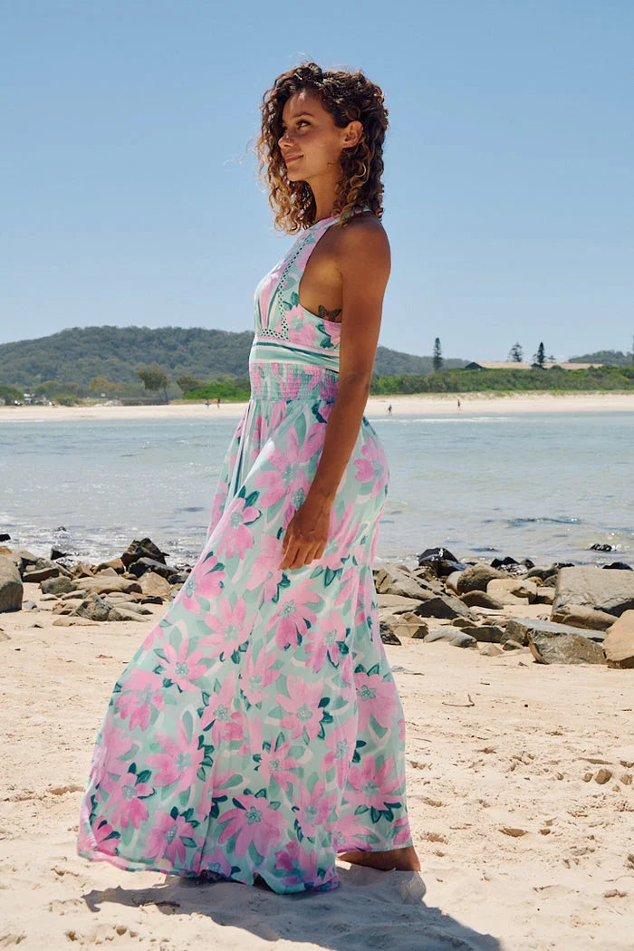 Voyage Collection Maxi Dress: Unending Summer Style