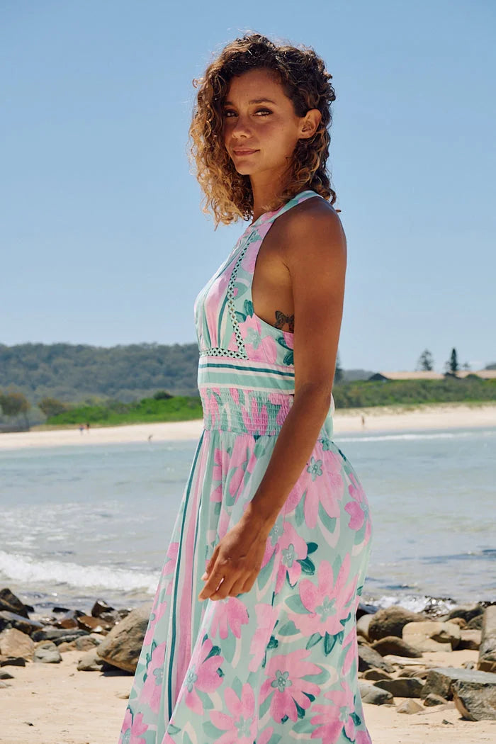 Voyage Collection Maxi Dress: Unending Summer Style