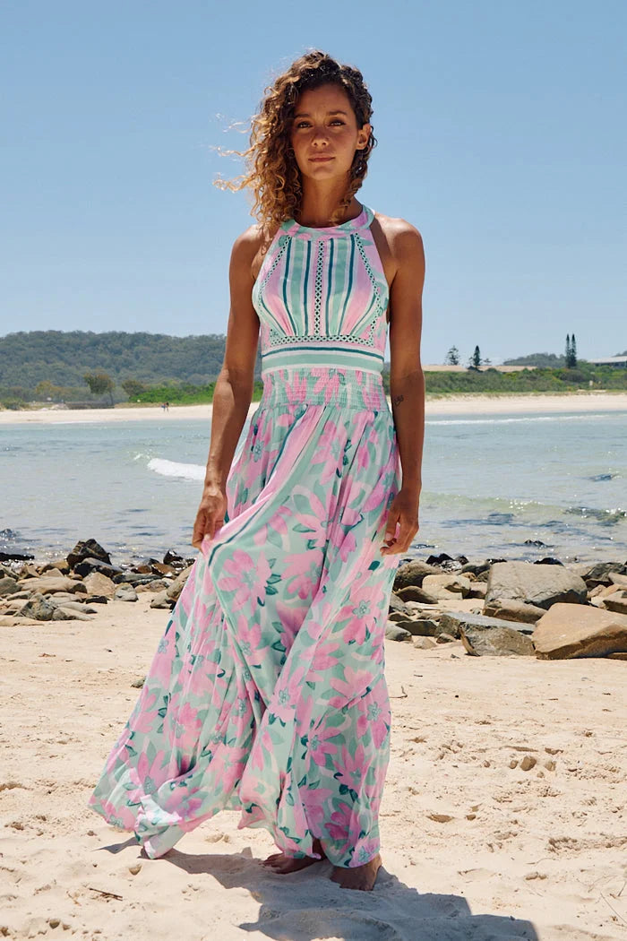 Voyage Collection Maxi Dress: Unending Summer Style